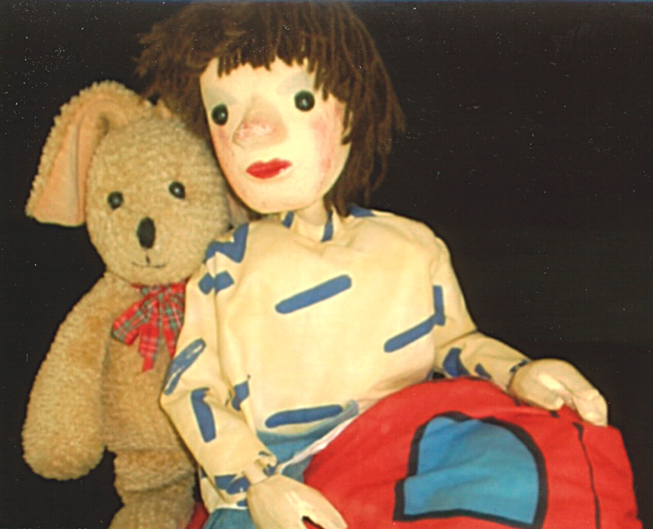 Foto: Kuschelhase Felix und Marionette Sophie